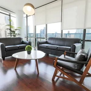 Altitude Suites Bay Street - Holiday Bonus - Free Parking Toronto