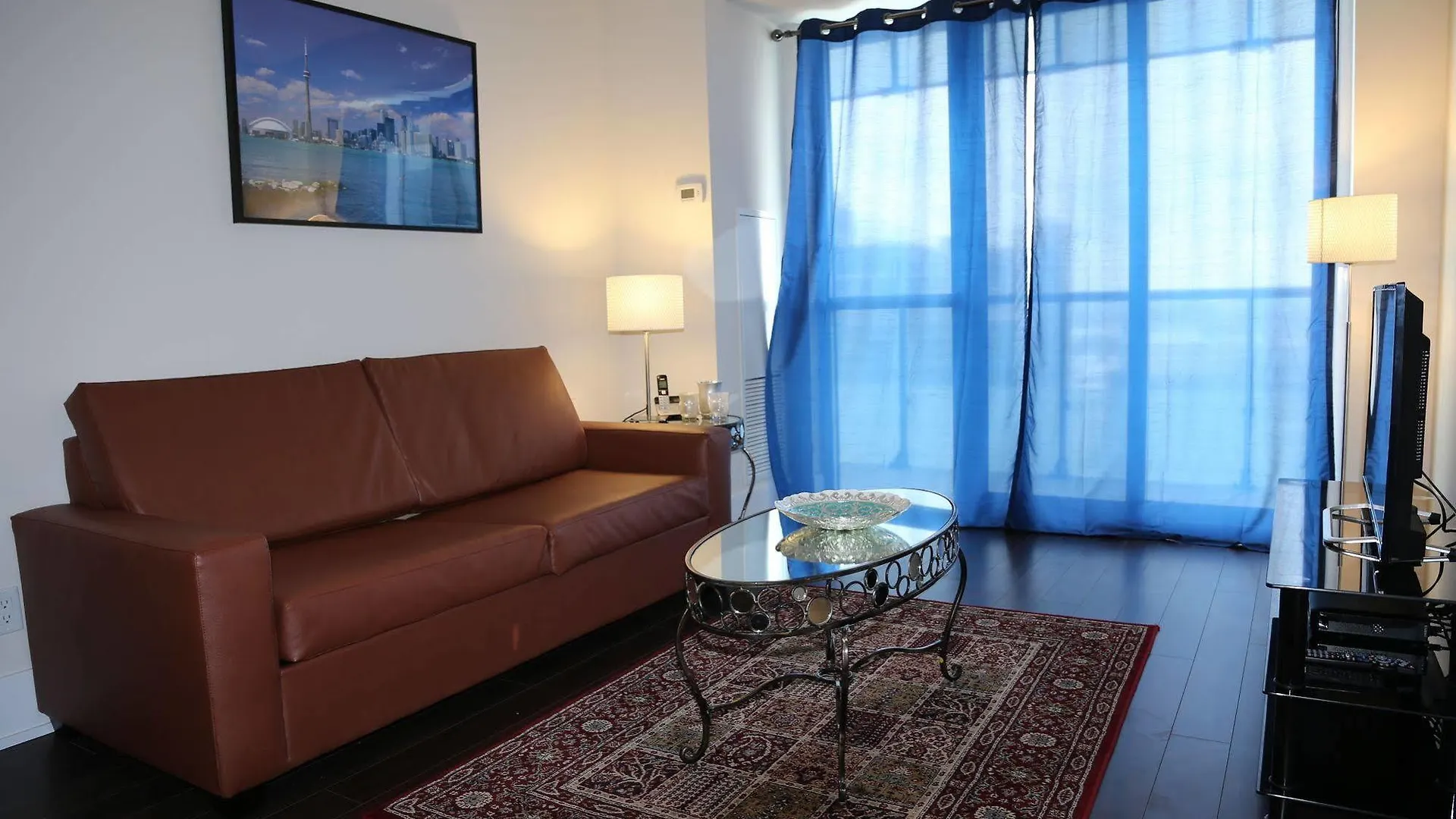 Duke Furnished Suites Toronto 4*,  Canada